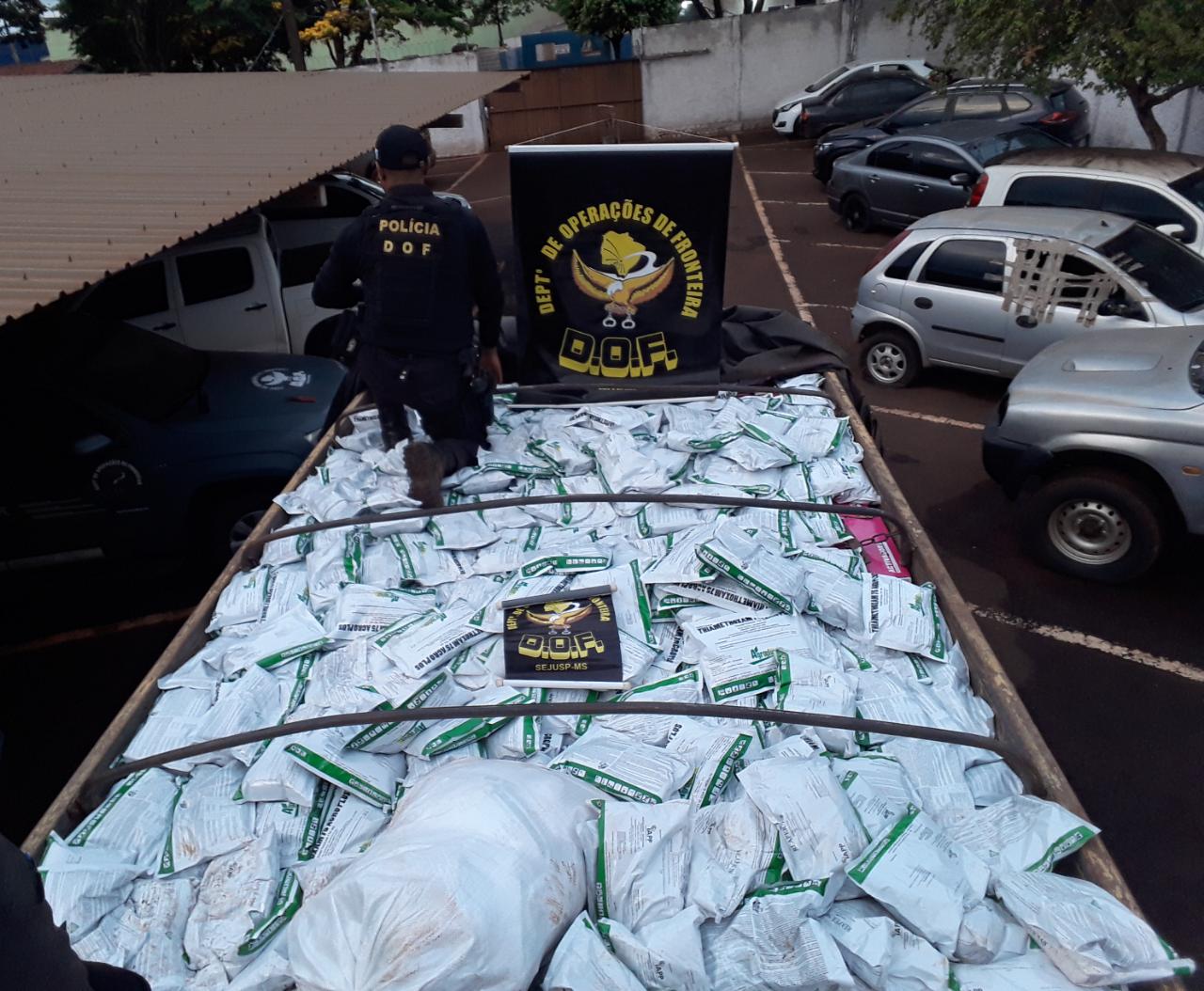 DOF apreende carga de agrotóxico contrabandeada avaliada em mais de R$ 6 milhões