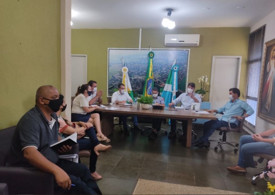 Maracaju: Prefeito Marcos Calderan e Vice-prefeito Mauro Crhistianini alinham primeiros passos com secretariado