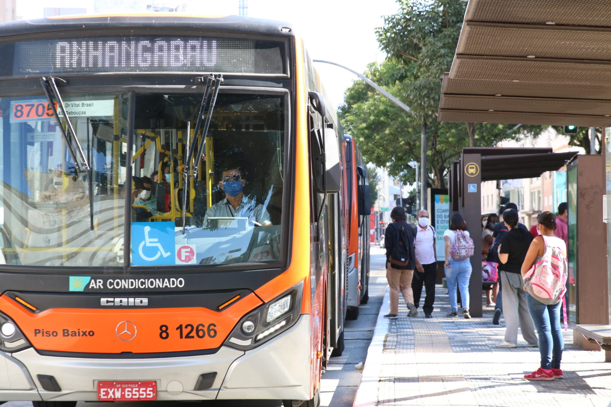 São Paulo barra gratuidade de transporte para idoso até 65 anos
