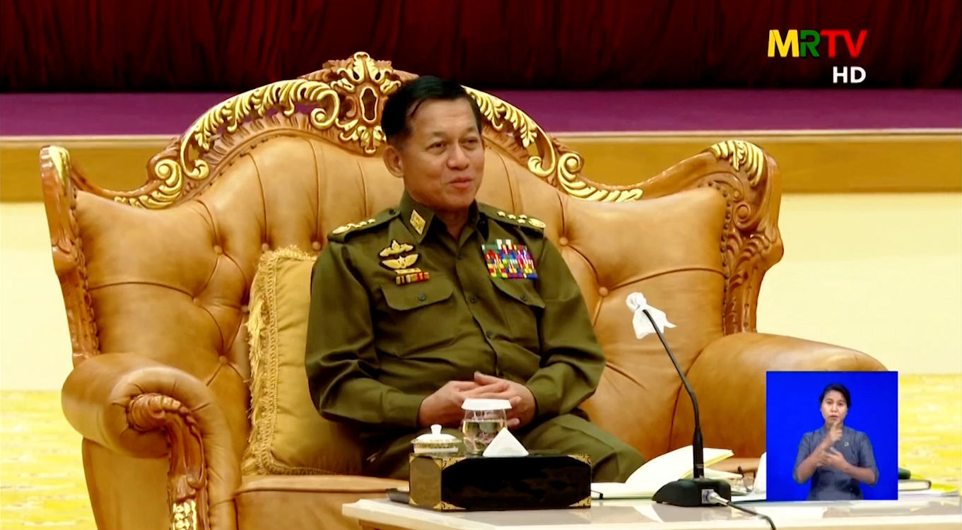 Militares de Myanmar garantem novas eleições