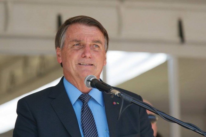 Em seu aniversário de 66 anos, Bolsonaro promove ações do governo contra a covid