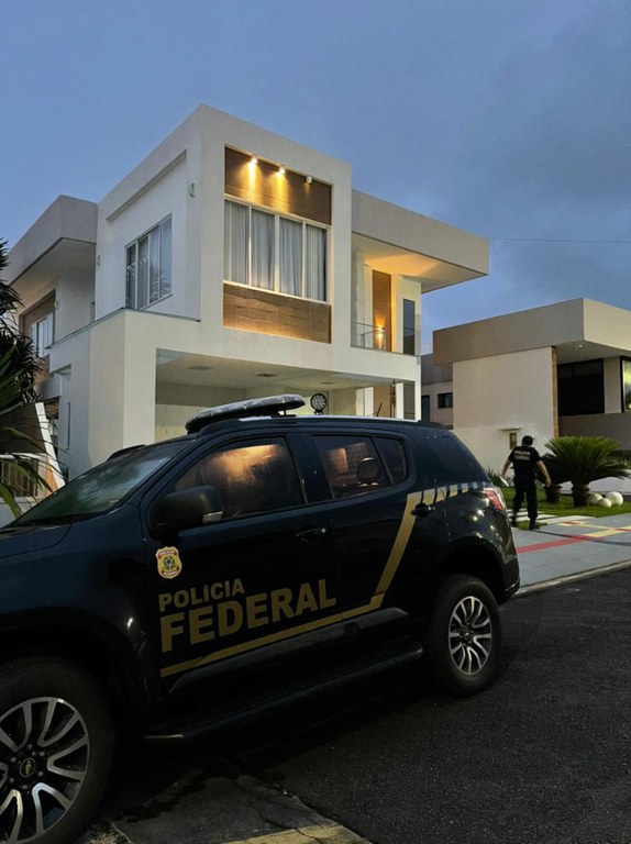 Polícia Federal investiga desvio de recursos do Fundo Eleitoral no Amapá