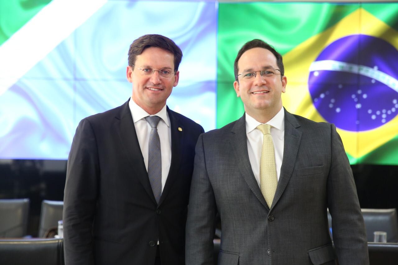 Secretário de Governo vai a Brasília destravar projetos e obras