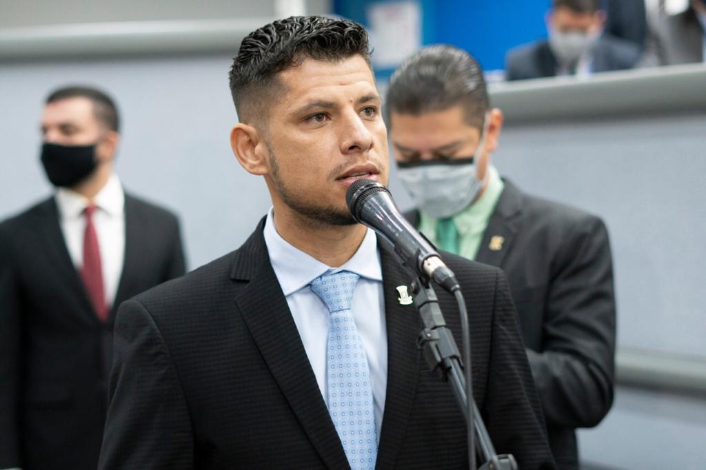 Vereador Tiago Vargas (PSD) ingressa ação judicial para derrubar decreto do governador