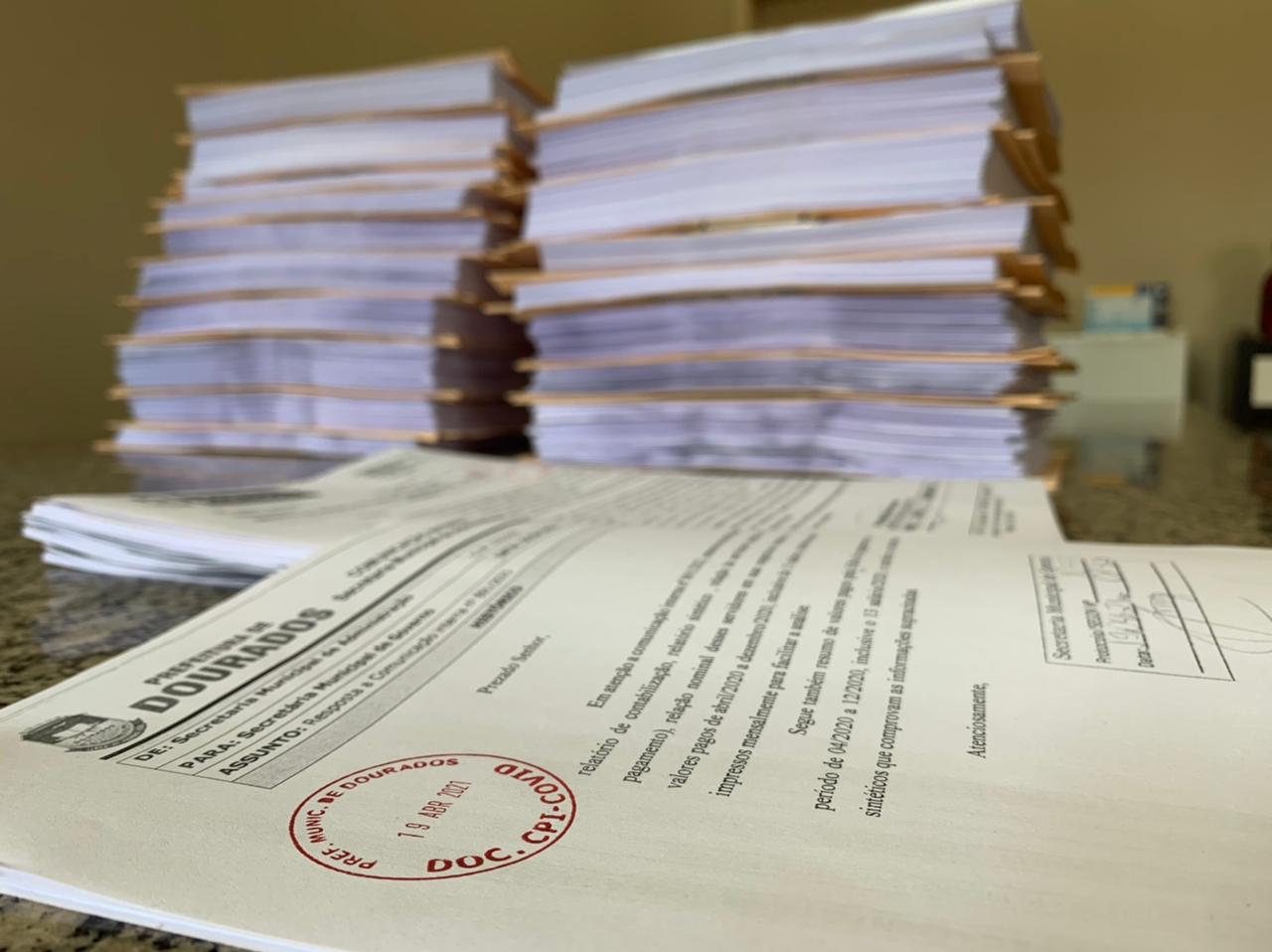 Prefeitura entrega remessa com 5 mil folhas de documentos da CPI Covid