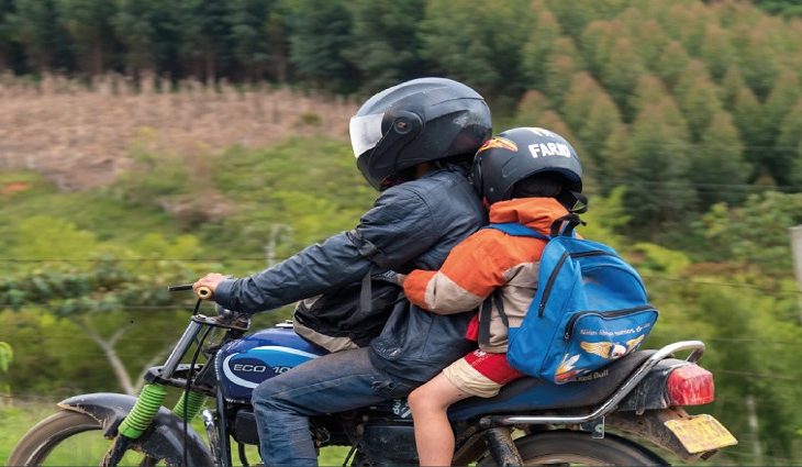 Mudanças no CTB: Nova Lei proíbe o transporte de menores de 10 anos em motocicletas
