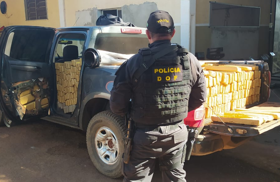 Camionete que seguia para Campo Grande com mais de uma tonelada de maconha foi recuperada pelo DOF durante a Operação Hórus