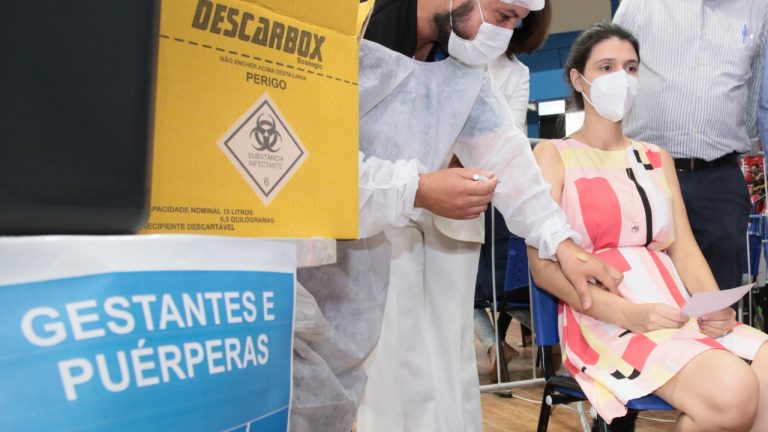 Prefeitura reabre vacinação para gestantes e aplicação da 2ª dose de Astrazeneca