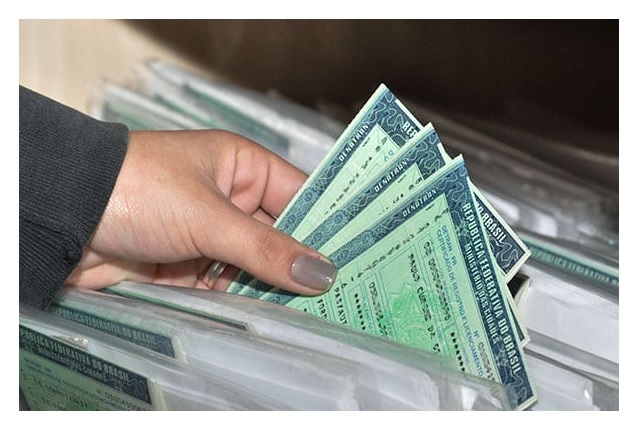 Carteiras Nacionais de Habilitação falsificadas foram encontradas com alvos da Operação “Recurso Privilegiado”