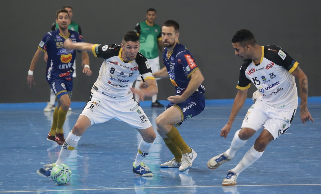Equipe de Dourados inicia trajetória na Liga Nacional de Futsal 2021