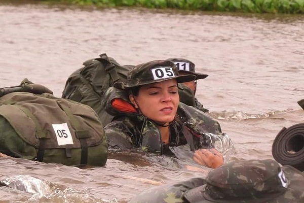 Militares do CMO fazem estágio de adaptação ao Pantanal