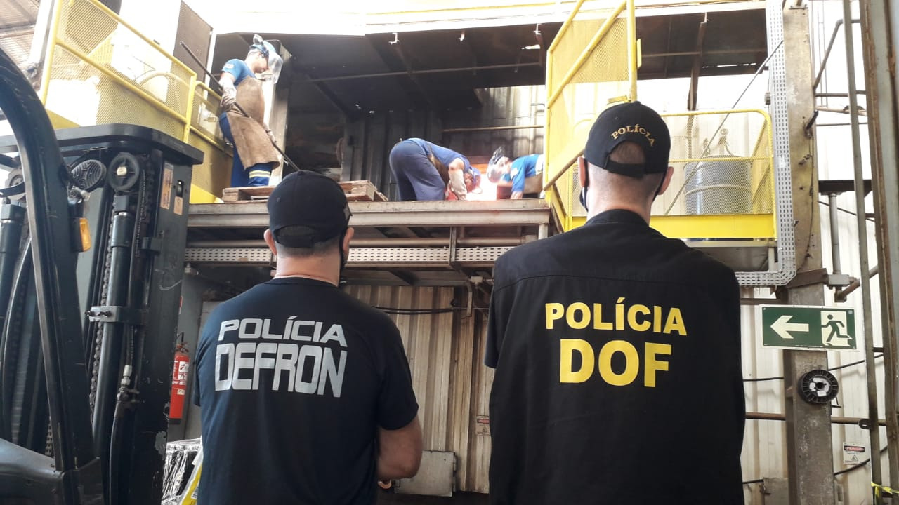 DOF e Defron incineram mais de 23 toneladas de drogas