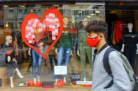Lojas e restaurantes apostam no Dia dos Namorados para alavancar vendas