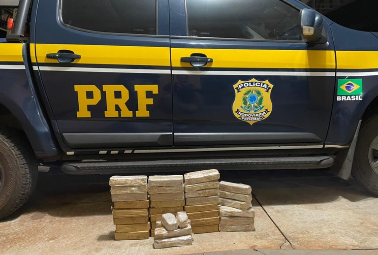 PRF apreende 28 Kg de pasta-base de cocaína em Nova Andradina