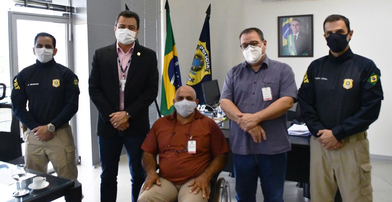 Superintendente da PRF/MS recebe o prefeito de Ribas do Rio Pardo
