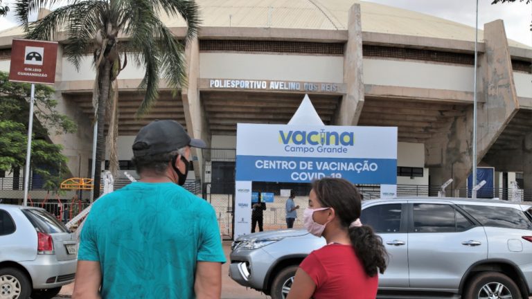 Lactantes com 30 anos ou mais podem se vacinar neste domingo no Centro de Vacinação Guanandizão