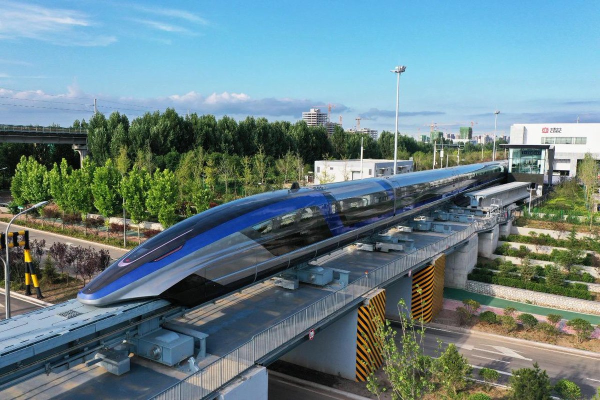 China apresenta trem considerado o veículo mais rápido do mundo