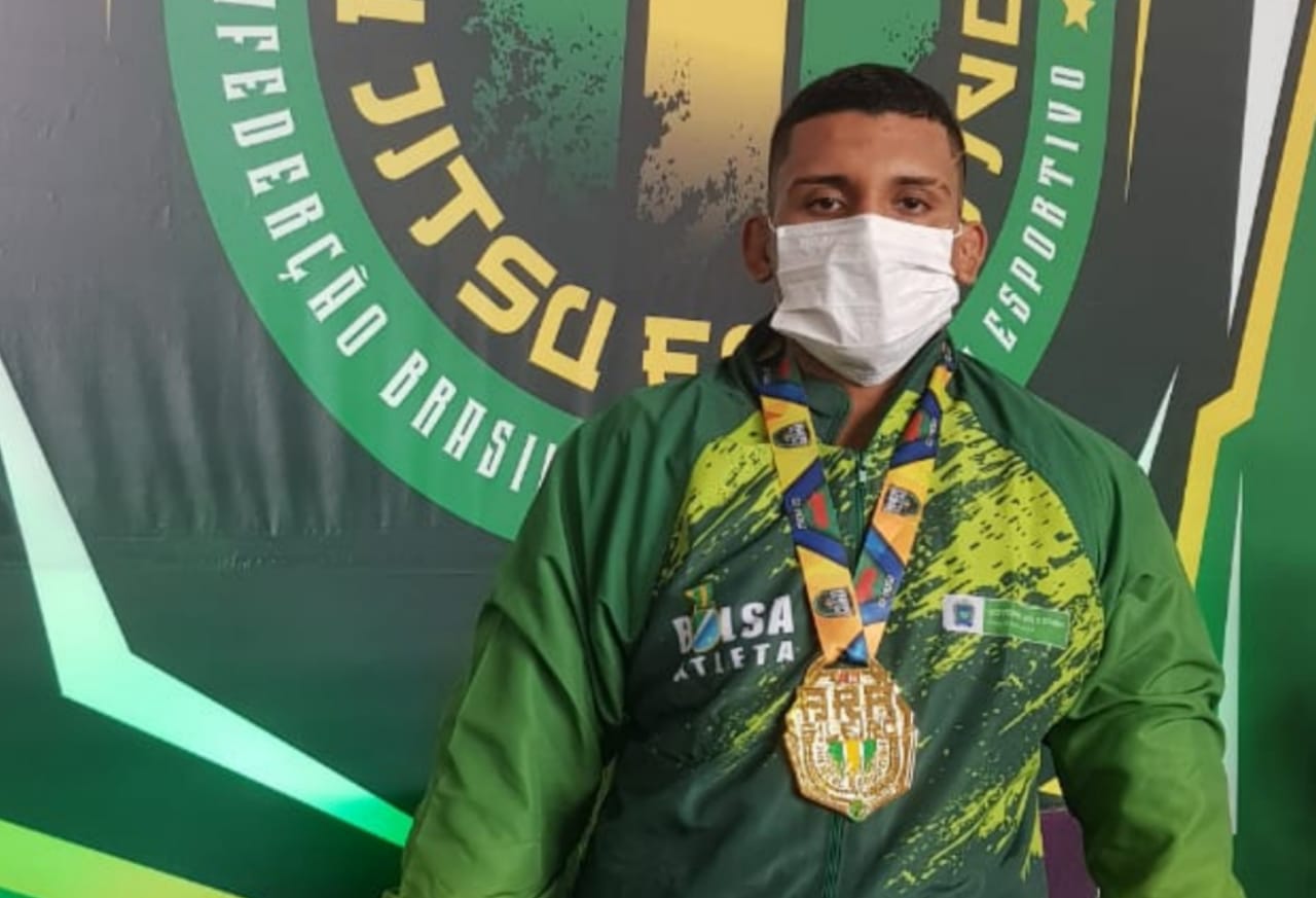 Campo-grandense conquista o ouro no Campeonato Brasileiro de Jiu-Jitsu Esportivo