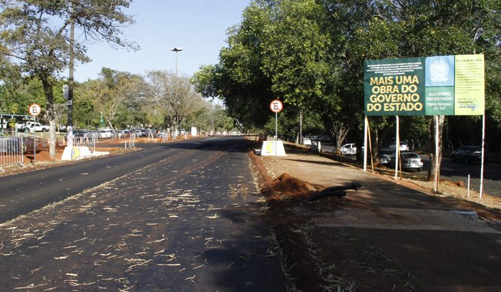 Avenida do Poeta é a primeira a ser recapeada na reforma do Parque dos Poderes
