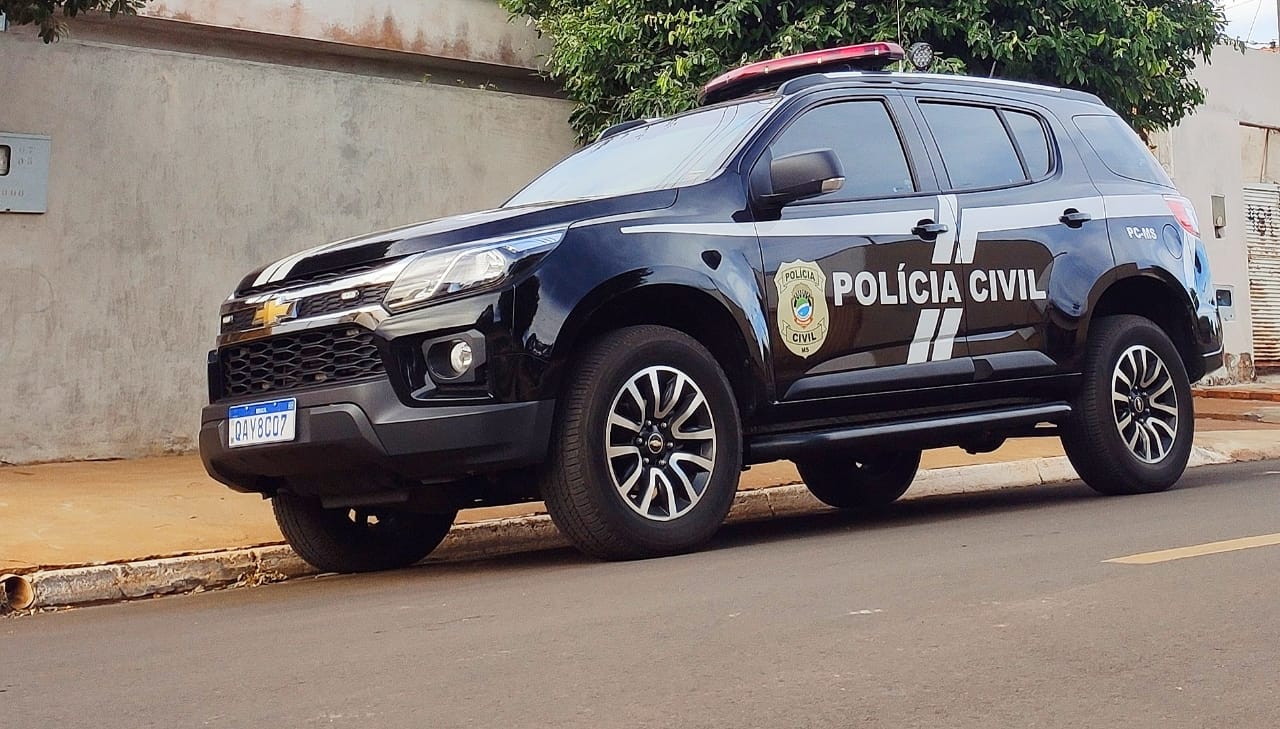 Polícia Civil recupera, em menos de 24h, trator furtado de propriedade rural