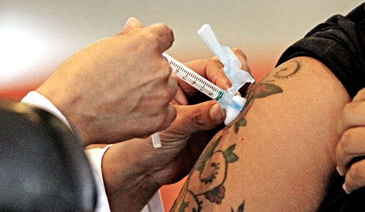 Avanço da vacinação contribui para estabilidade da Covid em MS