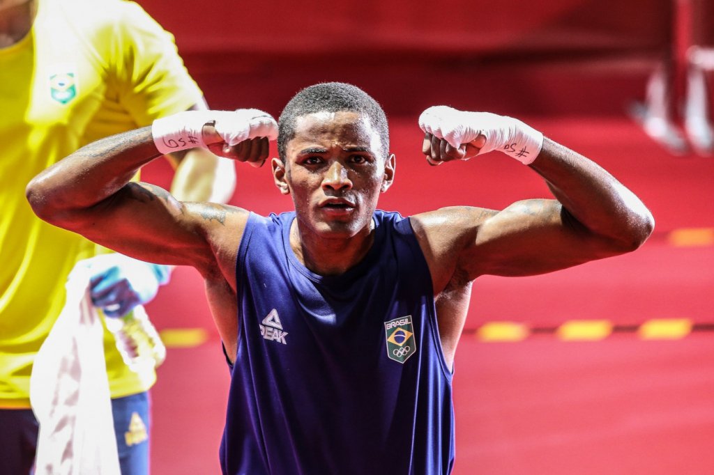 Wanderson Oliveira avança para as quartas de final do boxe dos Jogos Olímpicos