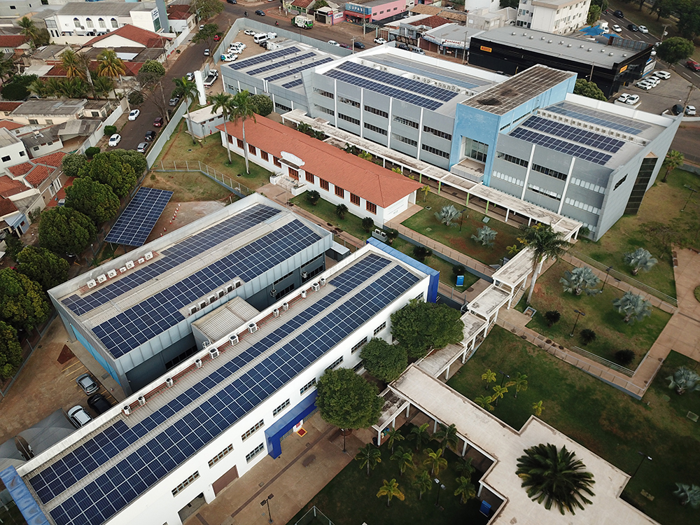 Com mais um reajuste na tarifa de energia, SENAI destaca placas fotovoltaicas como alternativa para reduzir valor da conta de luz