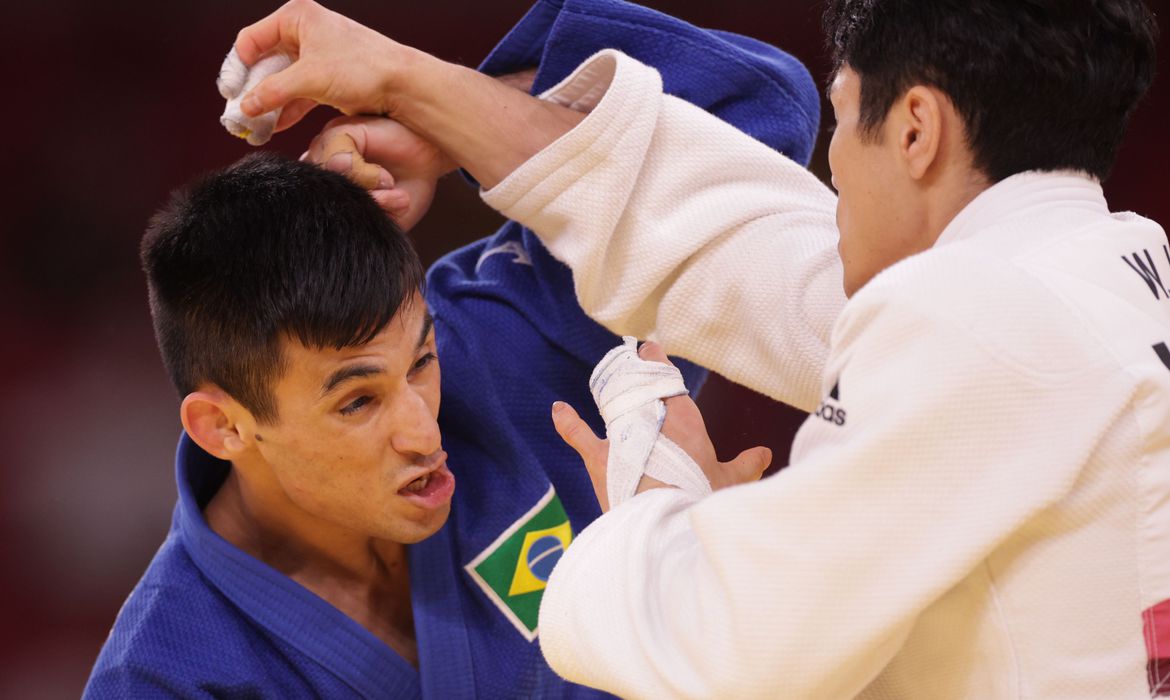 Eric Takabatake perde para sul-coreano na segunda rodada do judô