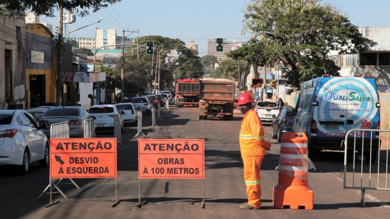 Agetran interdita vias no centro e nos bairros para execução de obras de drenagem