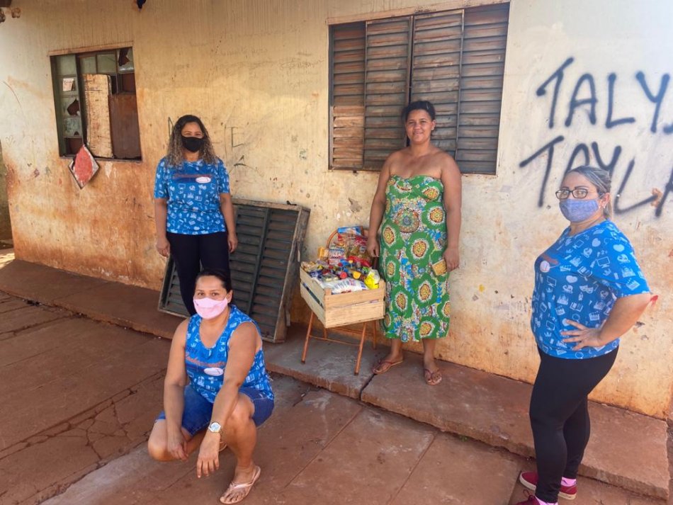 “Anjos da Biblioteca” realizam mais uma ação social em Paranaíba e entregam cesta básica