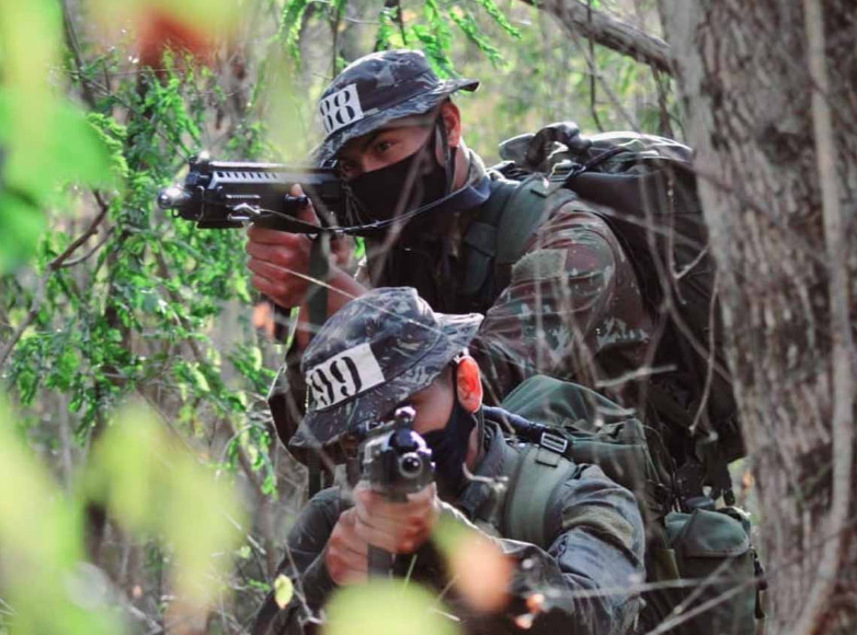 Força de prontidão de brigada aeromóvel realiza adestramento no Pantanal