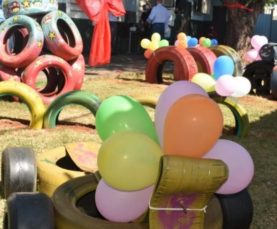 Prefeitura inaugura 20° parque de pneus instalado em escola da Reme