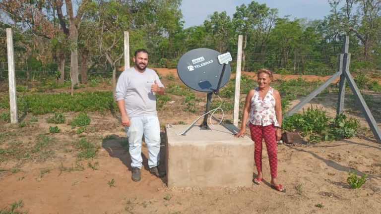 Comunidade rural 3 corações ganha acesso à internet via satélite