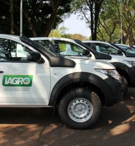 Governador entrega 40 camionetes para Agência Estadual de Defesa Sanitária Animal e Vegetal (IAGRO)