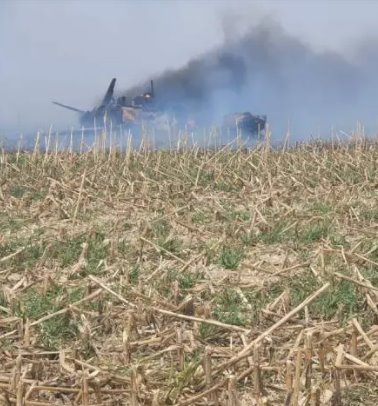 Caça A-29 Super Tucano cai em Campo Grande, piloto consegue ejetar – fotos