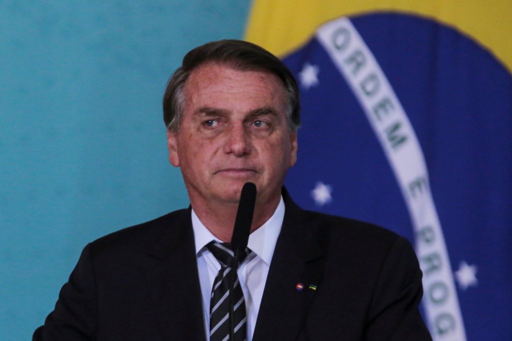 Bolsonaro foca na guerra contra o establishment, o narcotráfico e ladrões da Lava Jato