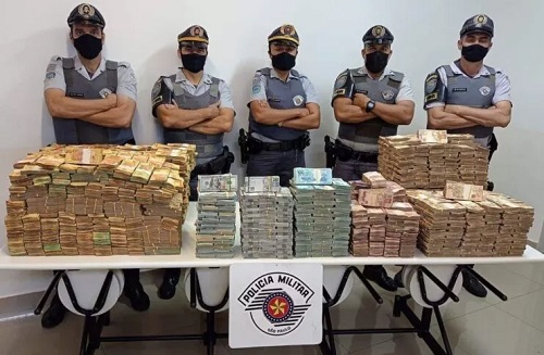 Carreta com placa de Maracaju é detida em SP com R$ 11,5 milhões em dinheiro