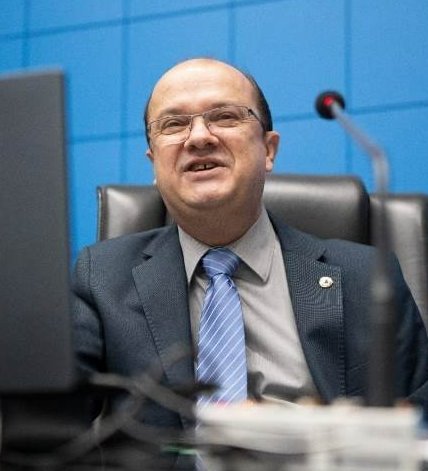 Barbosinha pede ao Governo do Estado investimentos em infraestrutura para Alcinópolis