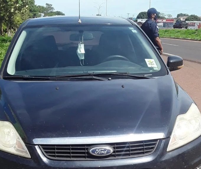 Veículo furtado em fuga é recuperado em ação conjunta entre as Polícias do Brasil e Paraguai