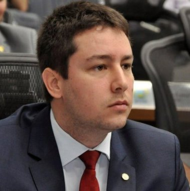 Deputado João Henrique exige que empresas de call center ofereçam atendimento em Libras por videochamada