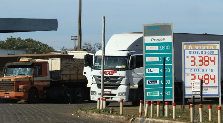 Governo do Estado deixa de arrecadar R$ 156,6 milhões de ICMS para barrar aumento no preço do diesel