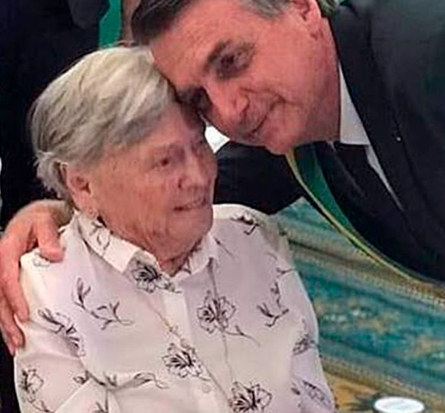 Luto: Mãe do presidente Jair Bolsonaro morre aos 94 anos