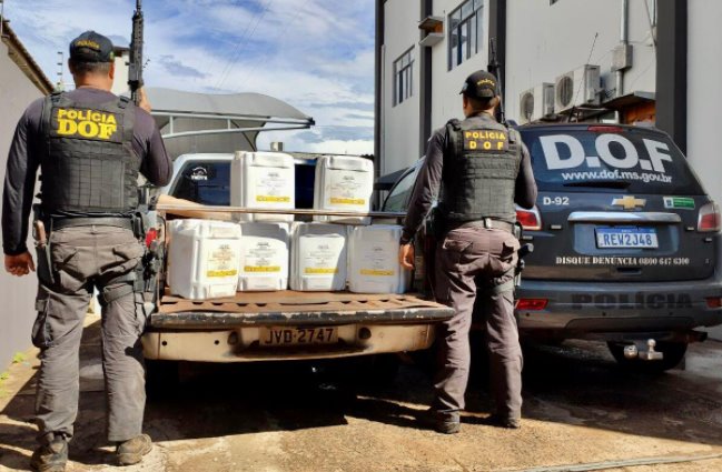 Casal é preso pelo DOF transportando mais de R$ 400 mil em agrotóxico contrabandeado