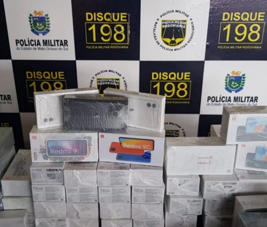 Smartphones e cigarros eletrônicos: Polícia Militar Rodoviária apreende contrabando no valor superior a R$ 200 mil