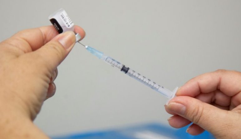 Vacinação contra a Covid-19 e Influenza segue disponível nesta segunda-feira (13)