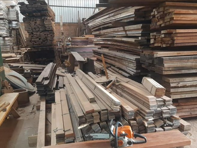 PMA de Campo Grande autua dono de madeireira em R$ 23 mil e apreende 70 m³ de madeira ilegal