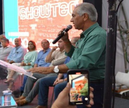 Governador entrega obra e participa da abertura do Showtec em Maracaju