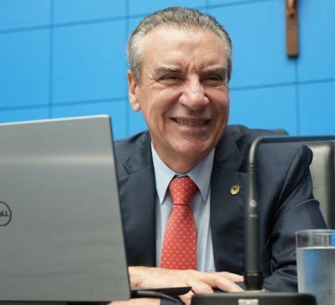 Presidente Paulo Corrêa pede construção de acesso a frigorífico em Itaquiraí