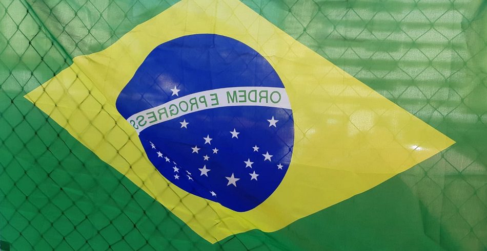 Dia da Democracia no Brasil é celebrado com alusão à ditadura e ao 8 de janeiro
