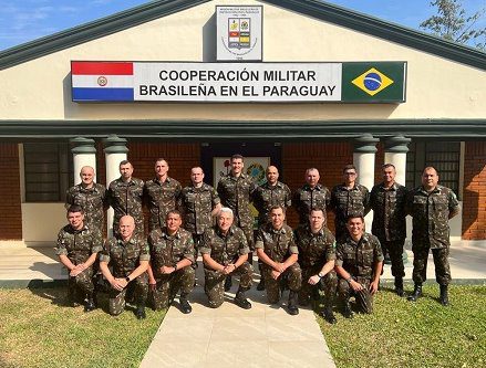 Comandante Militar do Oeste visita República do Paraguai